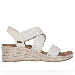 Skechers women’s arch fit Beverlee Brentwood oof white Martha Stewart